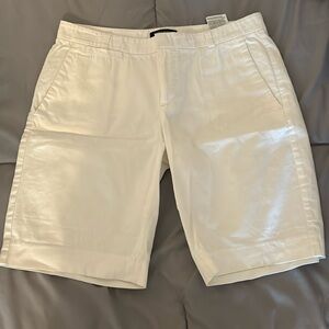White short jeans